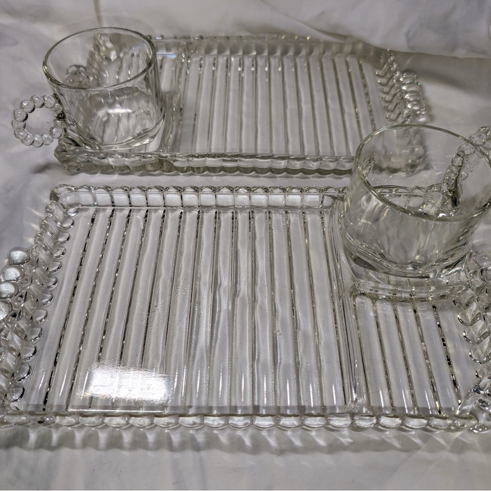 Hazel Atlas MCM Sip N Smoke Luncheon Tray Set Ball & Rib Smoke Sip & Snack. - Picture 2 of 9
